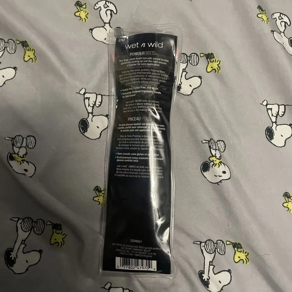 Wet \n\ Wild powder brush